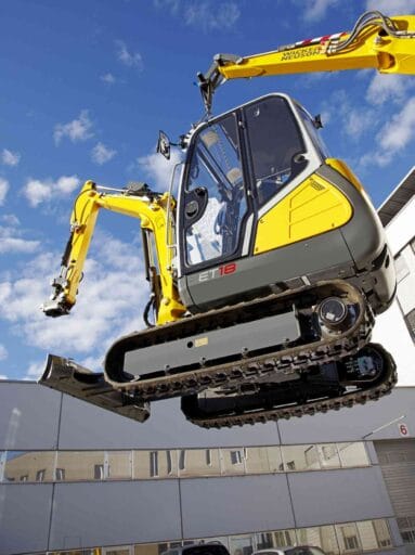WN_image_ET18_action_crane